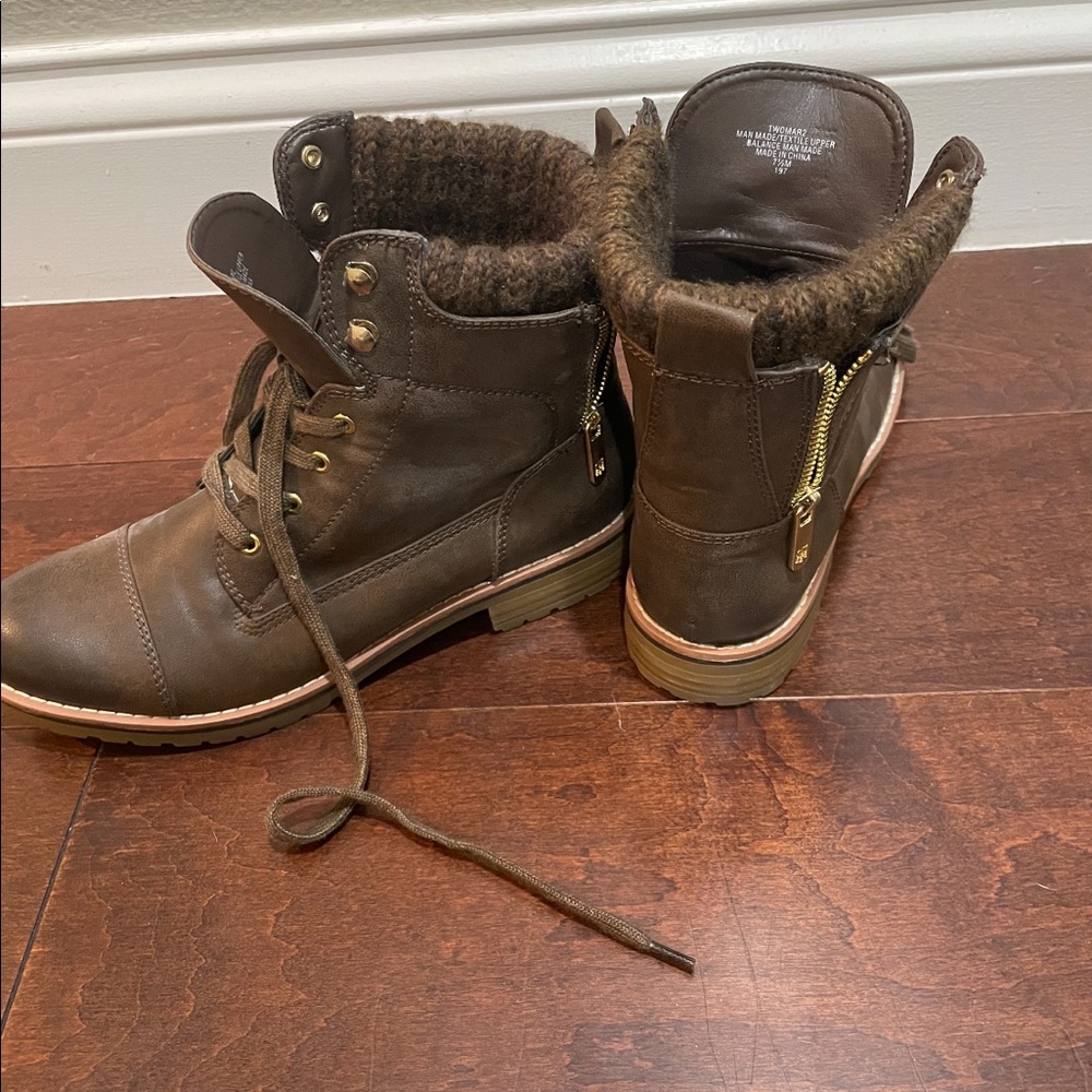 Tommy Hilfiger brown boots size 7.5 - Picture 4 of 5